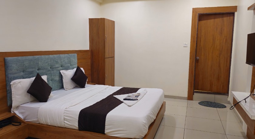 Hotel Akshar Palace in Vadodara