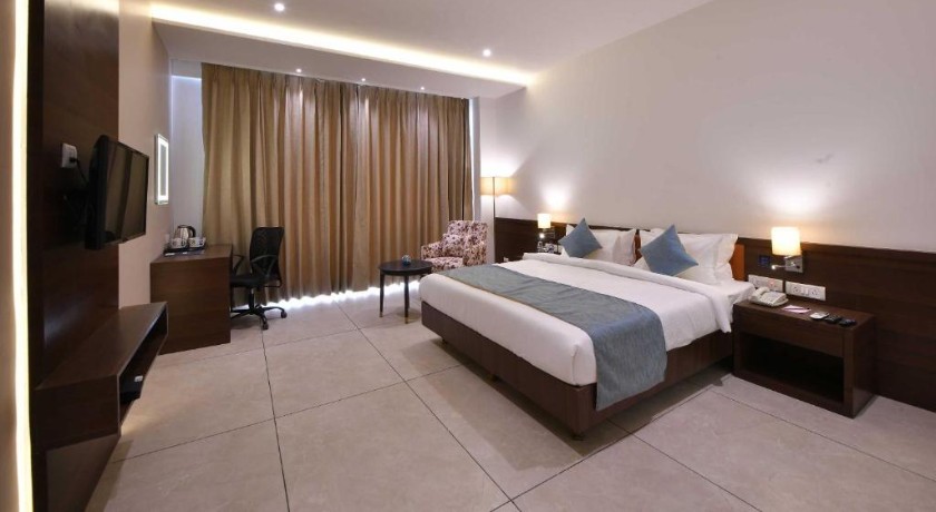 Clubhouse Hotel Morbi in Morbi