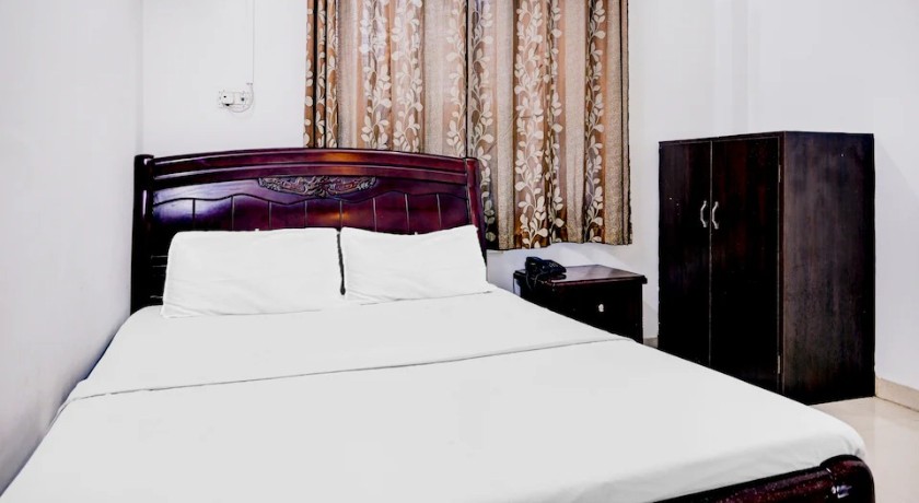 Hotel Lotus Inn in Sarnath