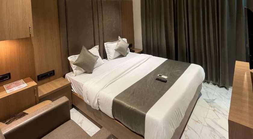 Hotel Pulse Town in Ahmedabad