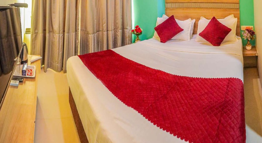 Hotel Akasa International in Mumbai