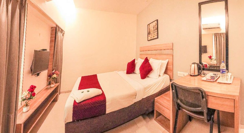 Hotel Akasa International in Mumbai