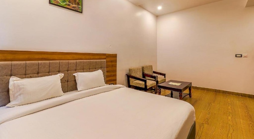 Hotel Global Inn Gold in Lucknow