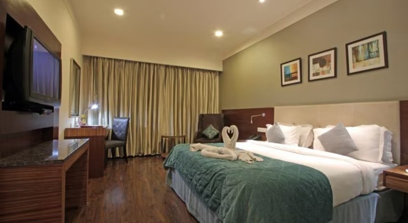 The Golden Palms Hotel and Spa in Delhi