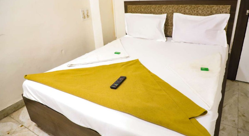 Hotel Achal Palace in Thane