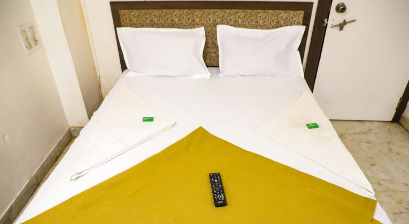 Hotel Achal Palace in Thane