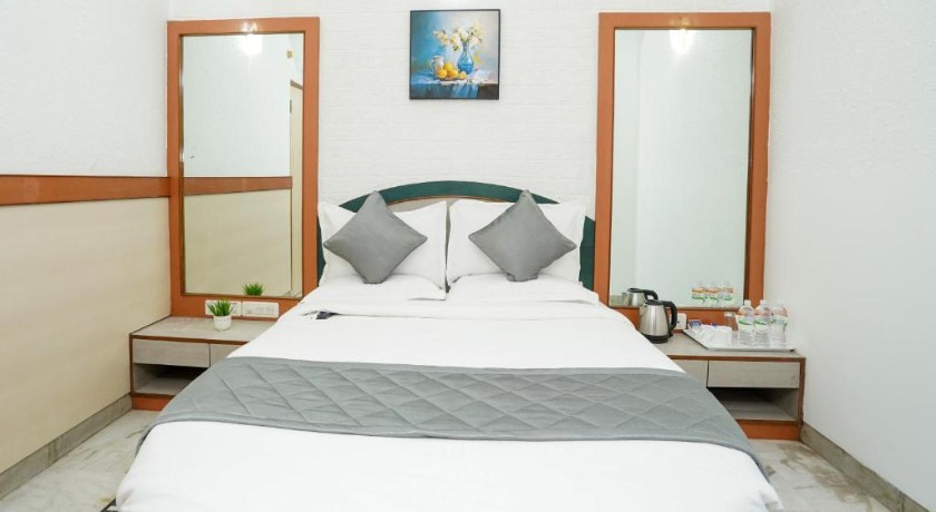 Hotel The Black Diamond in Bangalore