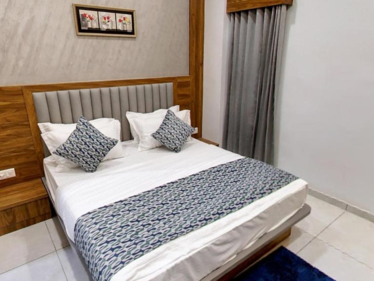 Hotel Grand Acme in Ahmedabad