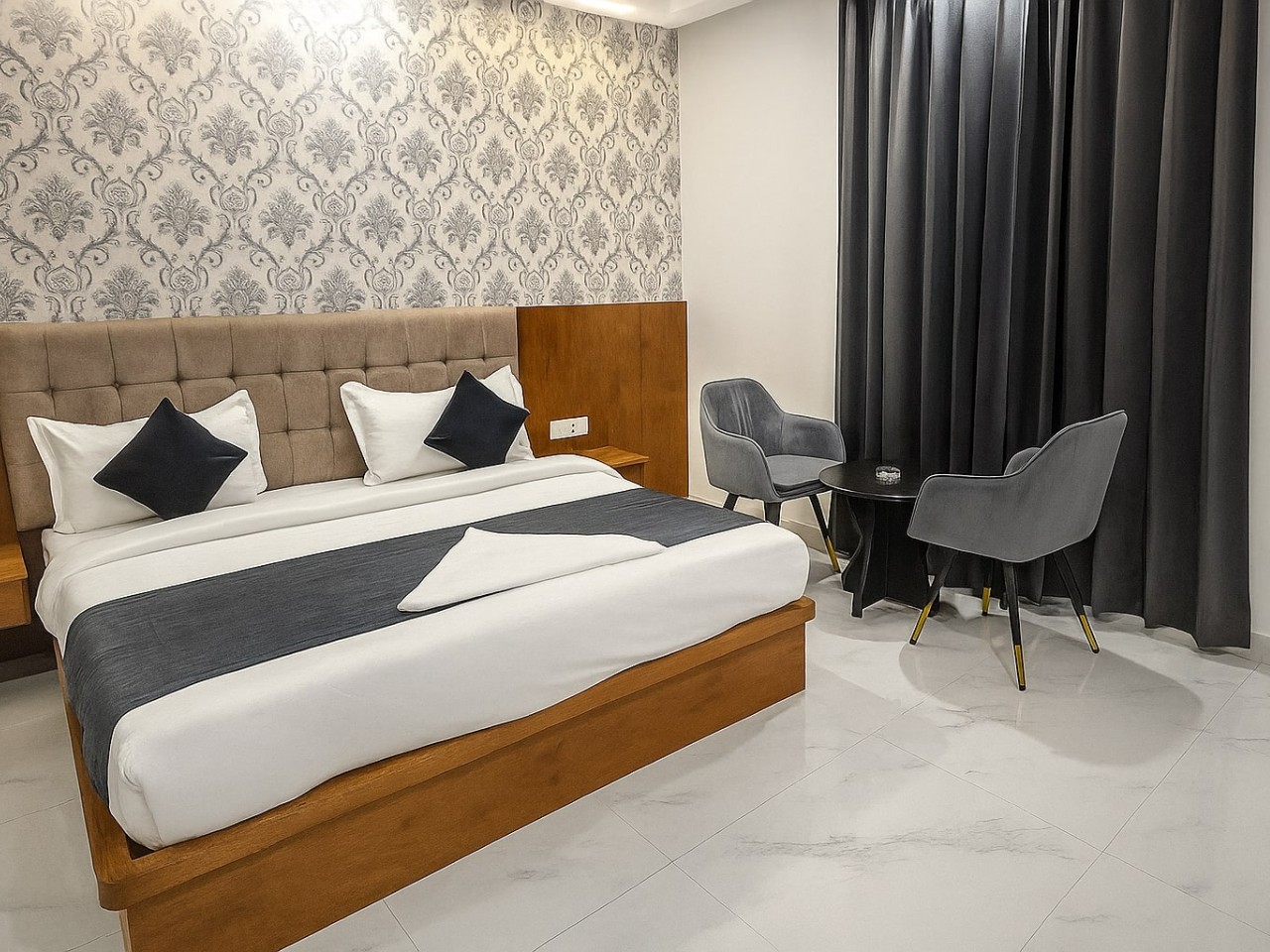 Hotel Royal Suites in Lucknow