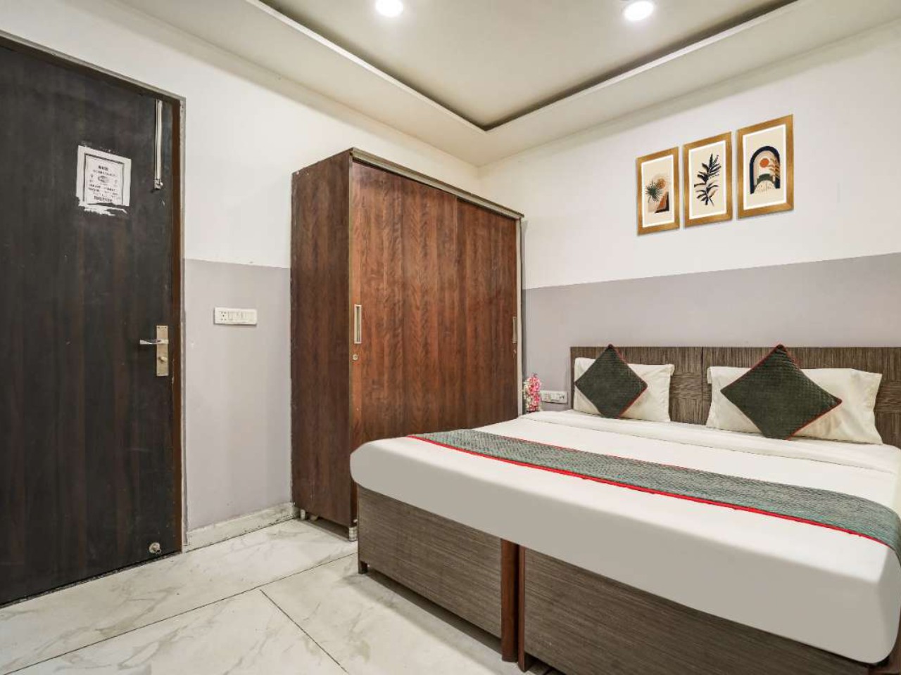 Hotel Shagun Rohini Sec-20 in Delhi