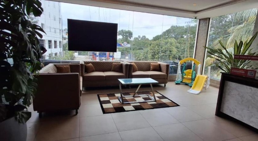 Hotel Amulya Royal Inn in Bangalore