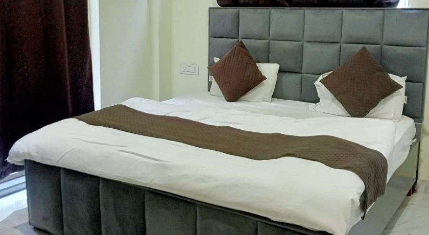 Narayana Stay in Varanasi