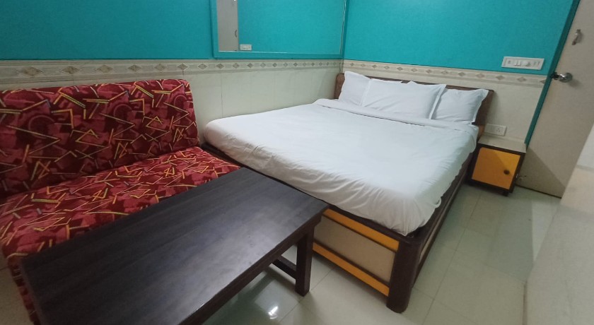 Sai Shraddha Guest House in Mumbai