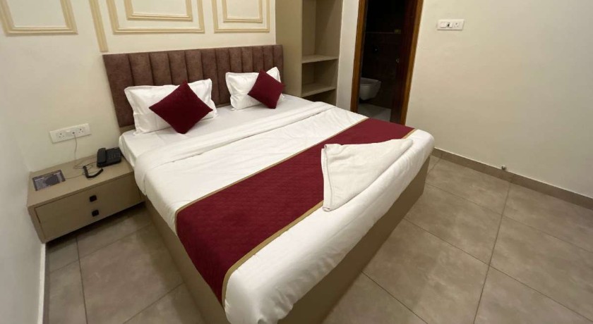 Sri Madhav Stay in Varanasi