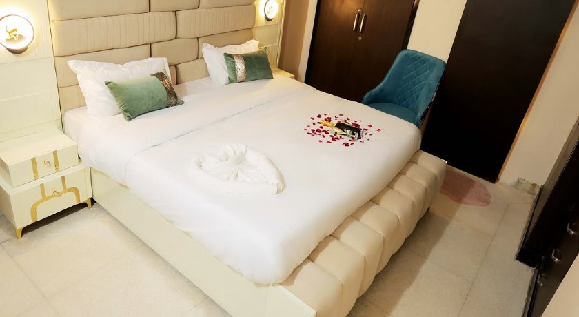 Hotel The Arrow  in Delhi