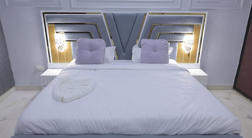 Hotel The Arrow  in Delhi