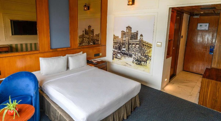 Polo Floatel in Kolkata