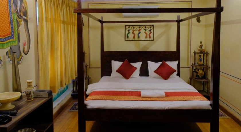 Hotel Khandaka Mahal in Jaipur