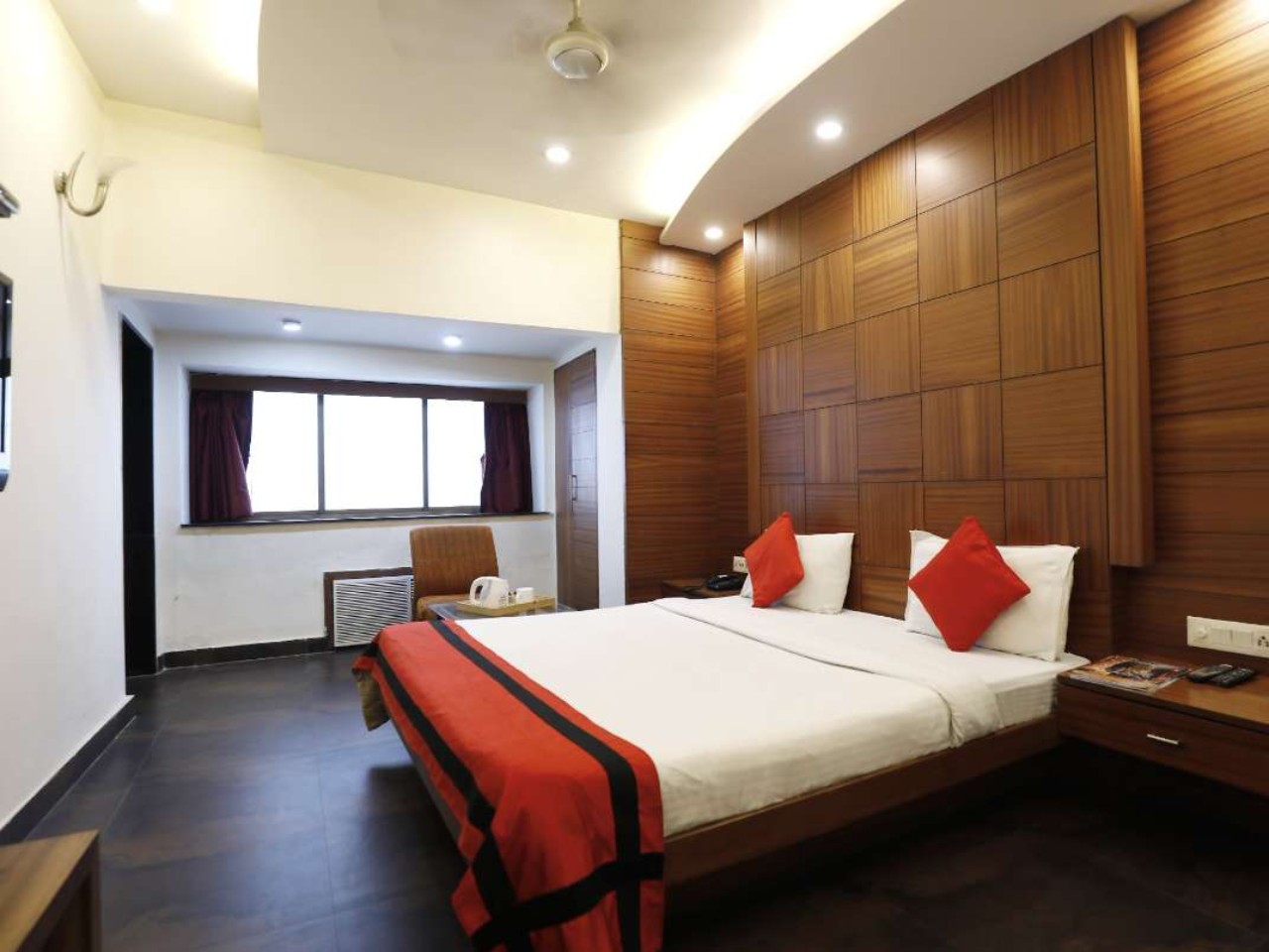 Hotel Trimoorti in Kolkata
