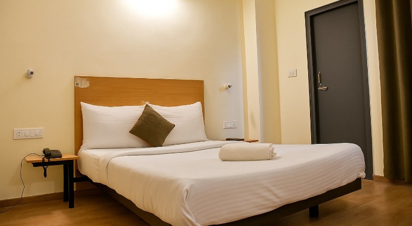 Hotel Sunshine Inn in Lucknow