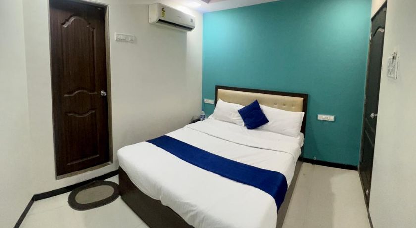 Hotel Zee Residency in Mumbai