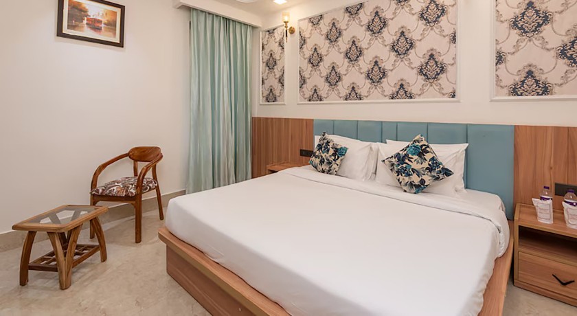 Qotel Signature - Golf Course Road in Gurgaon