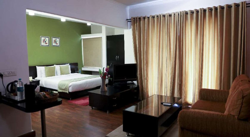 Royal Orchid Golden Suites, Pune in Pune