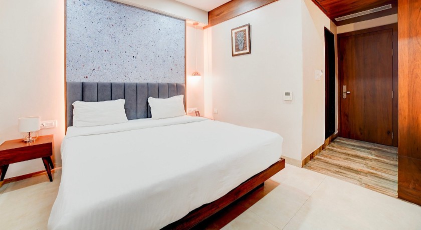 Hotel Ocean Breeze in Bhopal