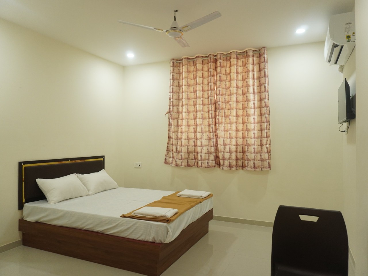 Elegance Inn in Vasai