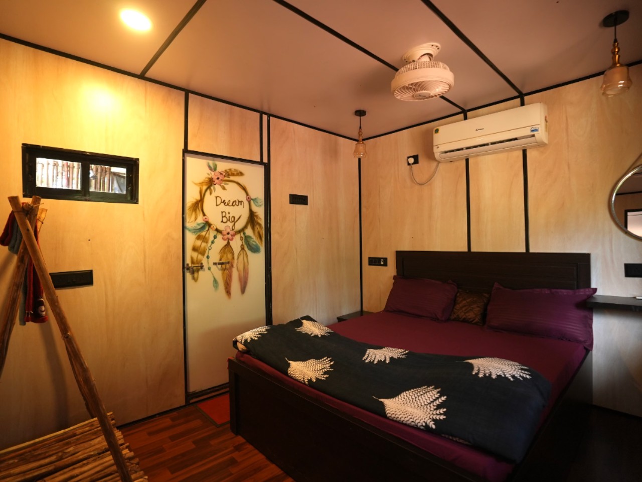 Hotel Lakeside Boheme Inn in Panvel