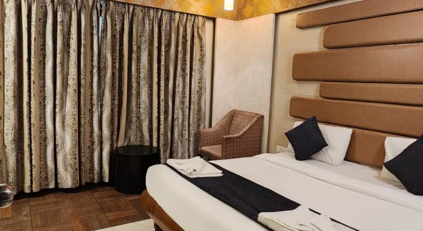 Saibaba International Supreme Hotel in Shirdi