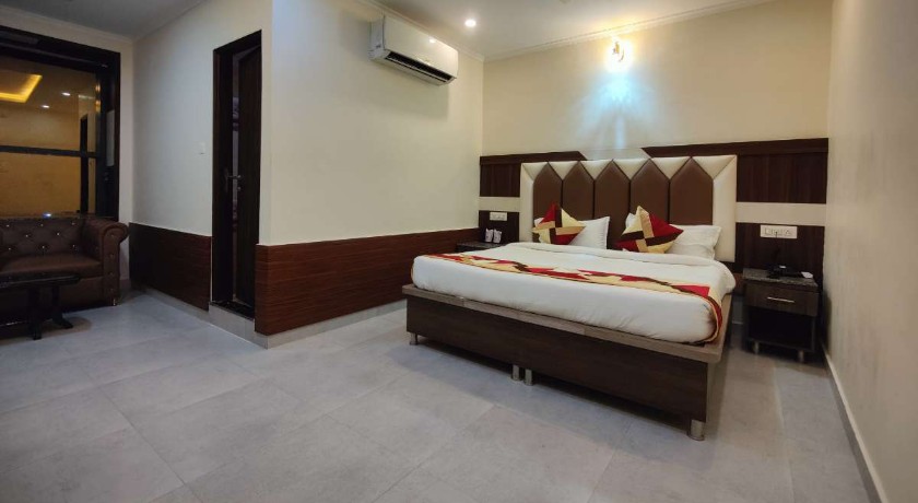 Hotel Mandi Heights in Mandi