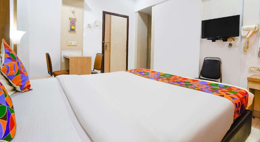 Hotel Panchratna in Panvel