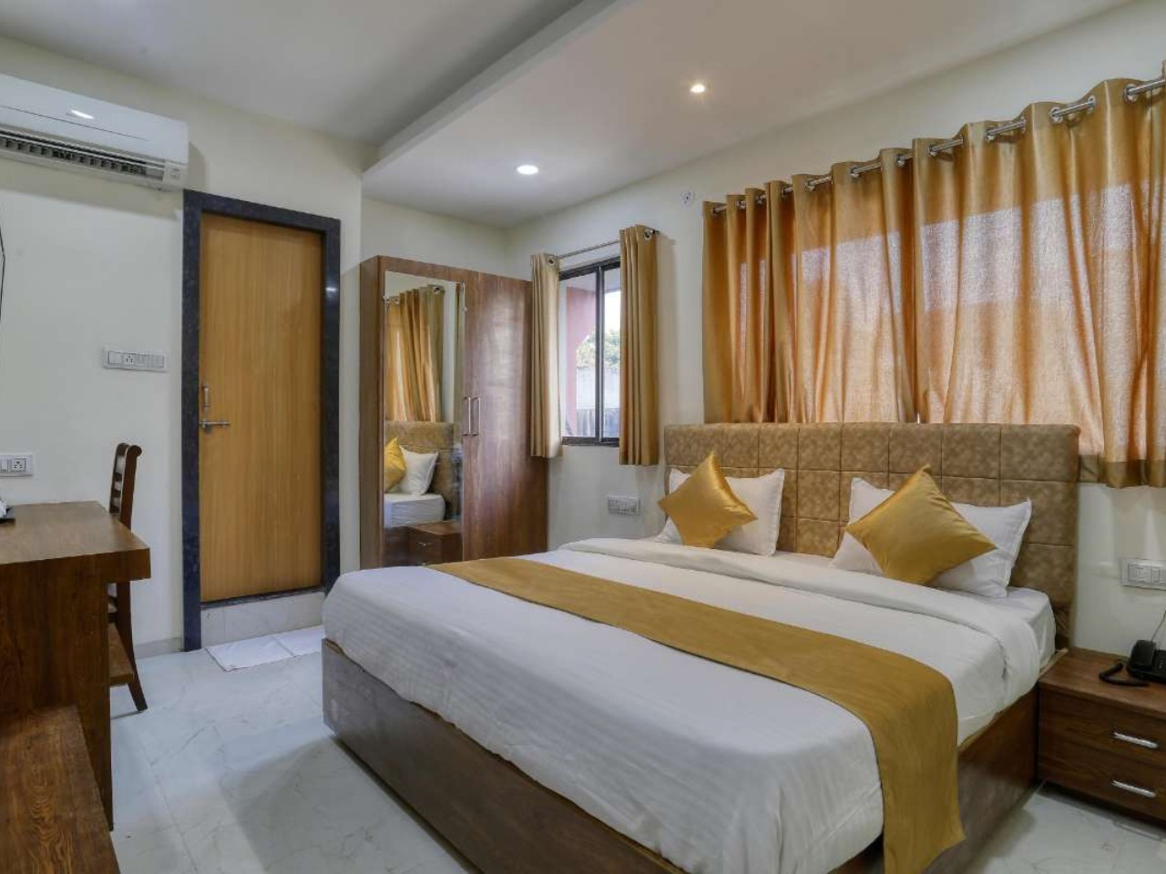 Hotel Konark in Indore