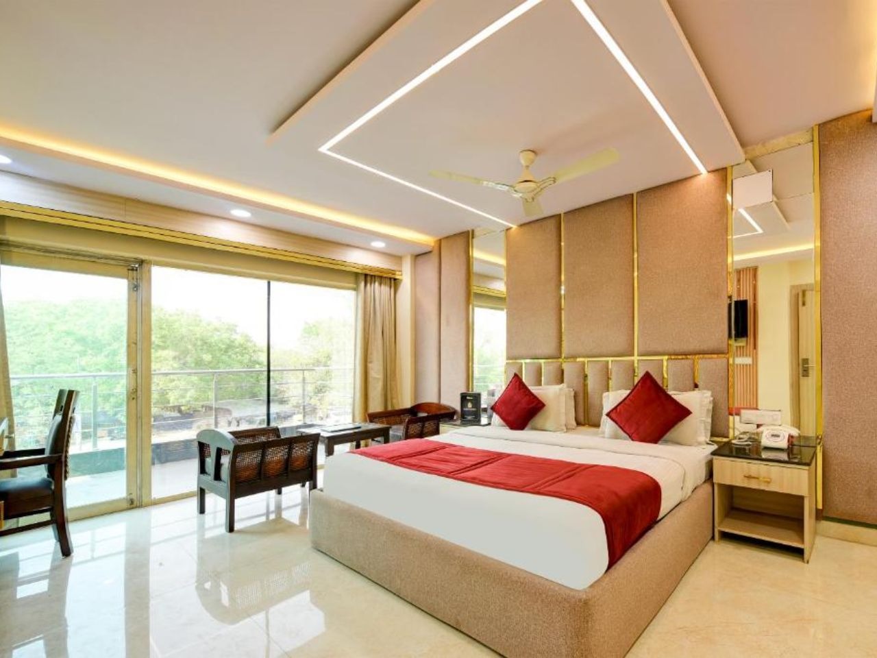 Hotel Downtown in Delhi