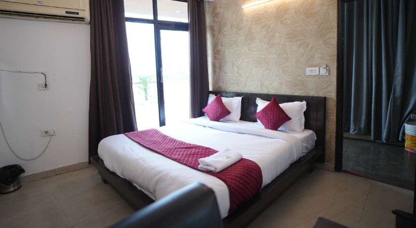 Golden Palm Residency in Delhi