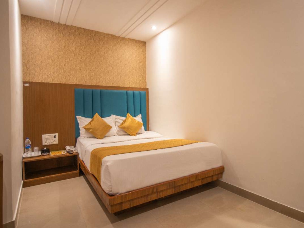 Hotel Crystal Palace in Mumbai