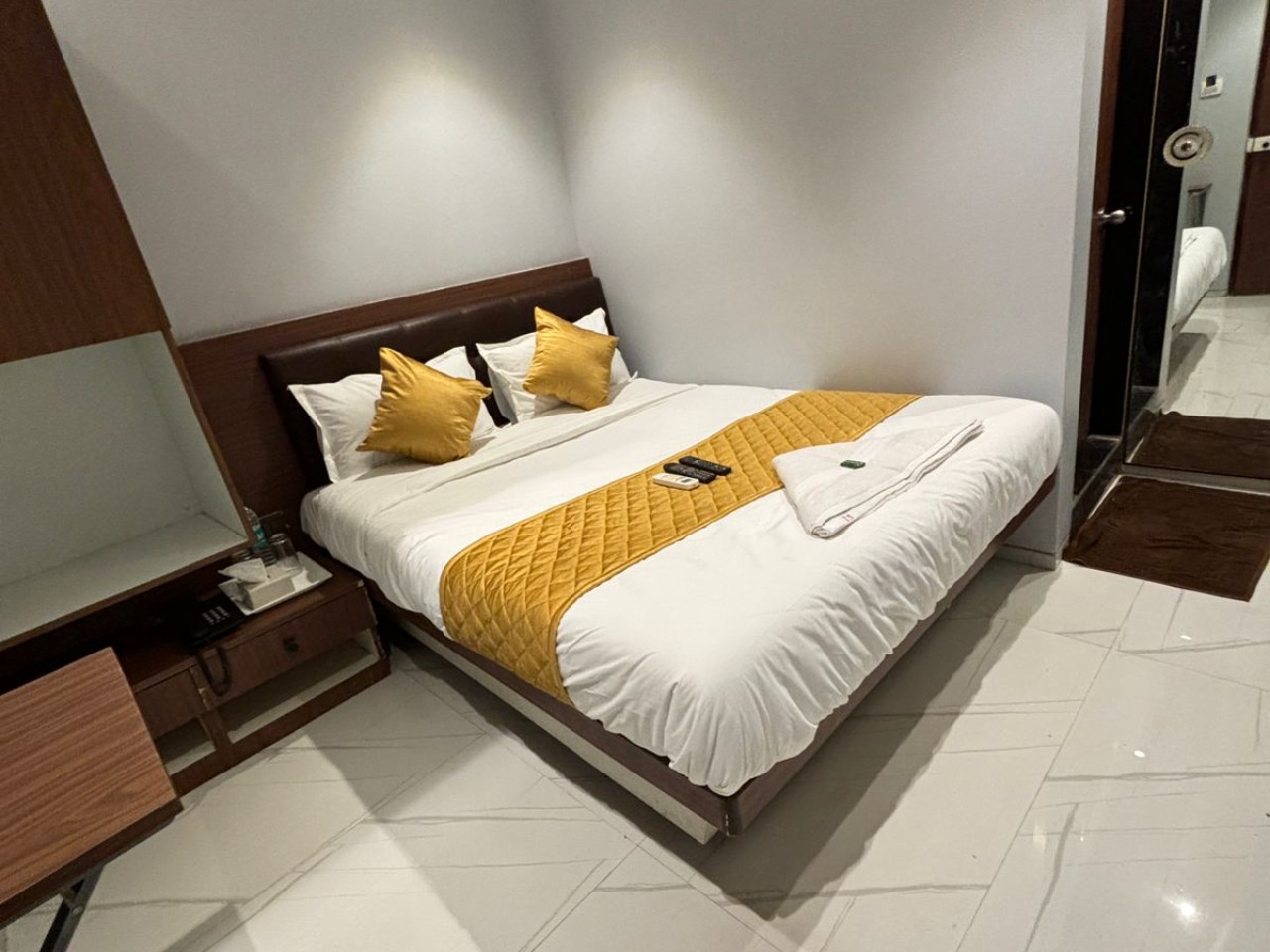 Hotel Rexton Inn in Mumbai