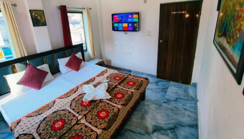 Hotel Glory Residency and Cafe in Varanasi