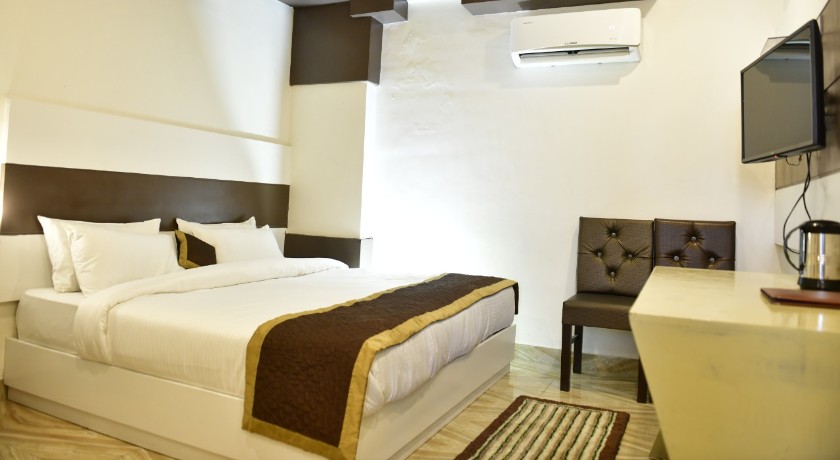 Hotel Pinnacle in Dehradun