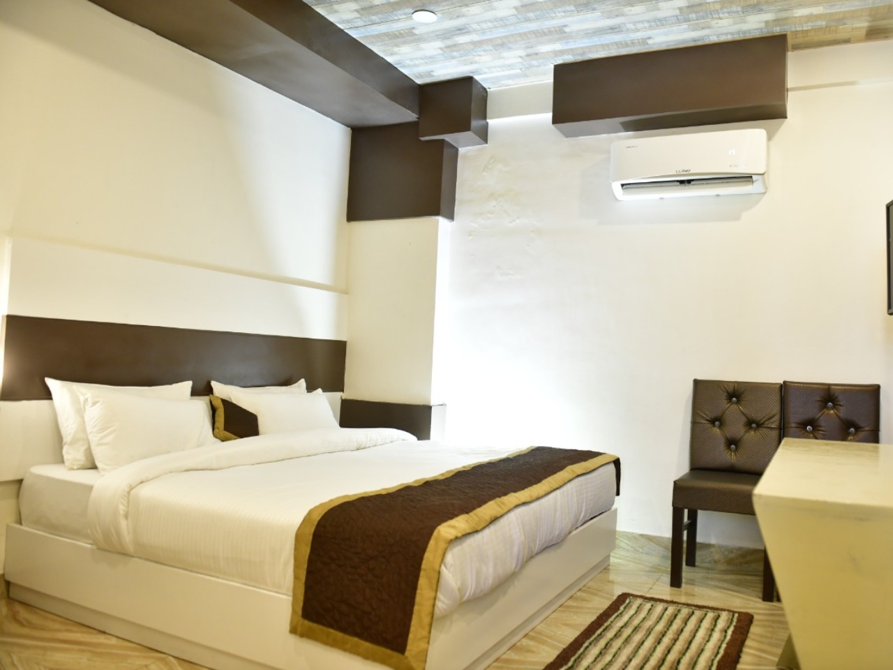 Hotel Pinnacle in Dehradun