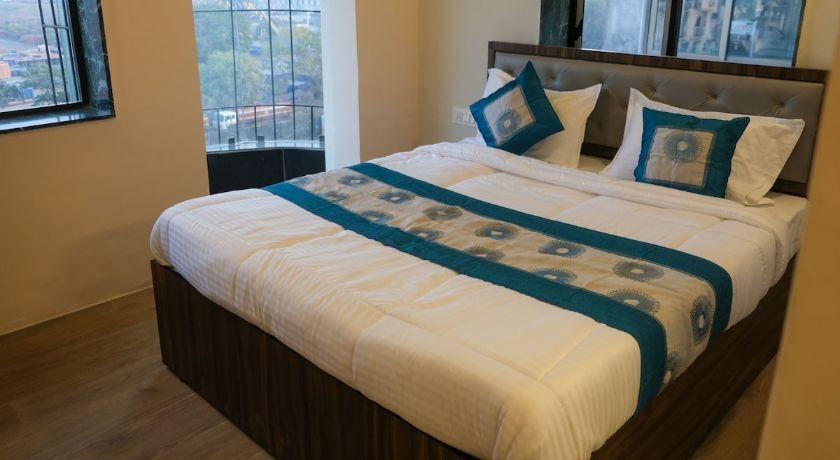 Hotel VR Comforts in Mumbai