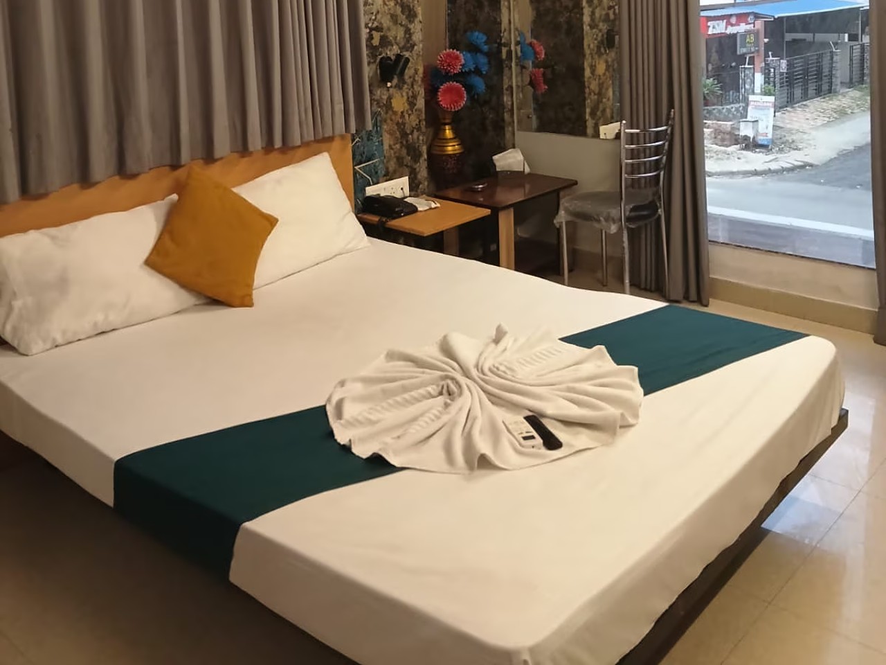 Hotel Prime Plaza in Kolkata