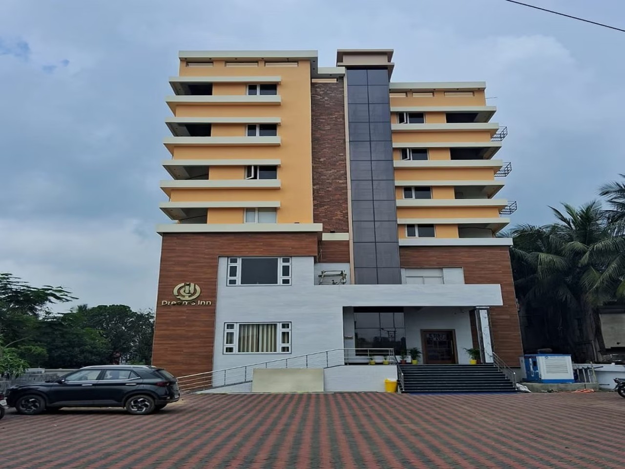 Hotel Dreams Inn in Kharagpur