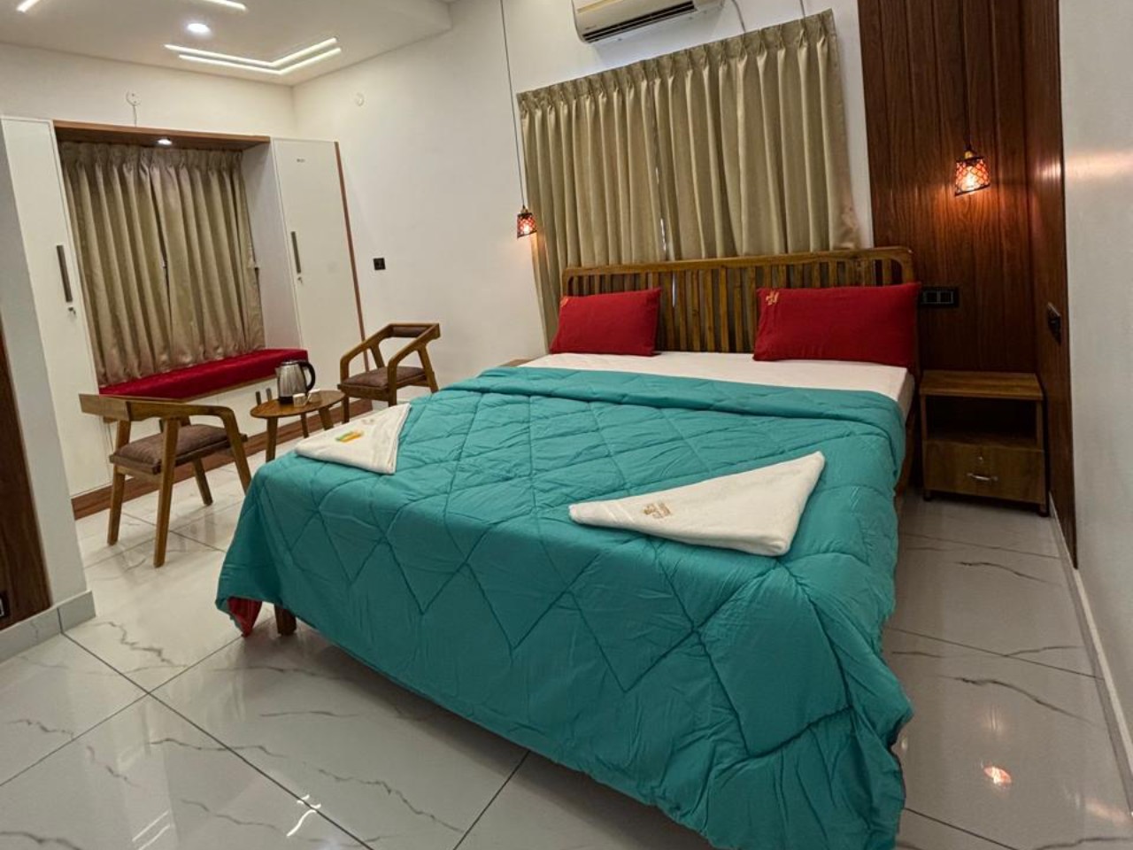 Hotel Elroi Suites in Kochi