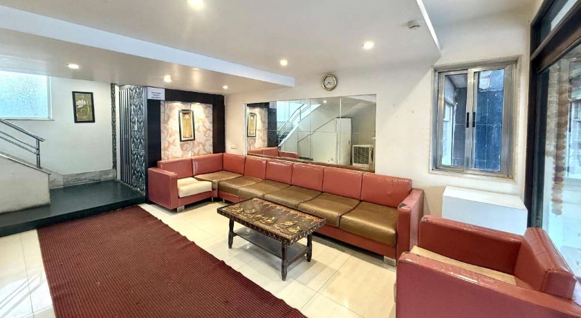 Hotel Suresh Plaza in Nashik