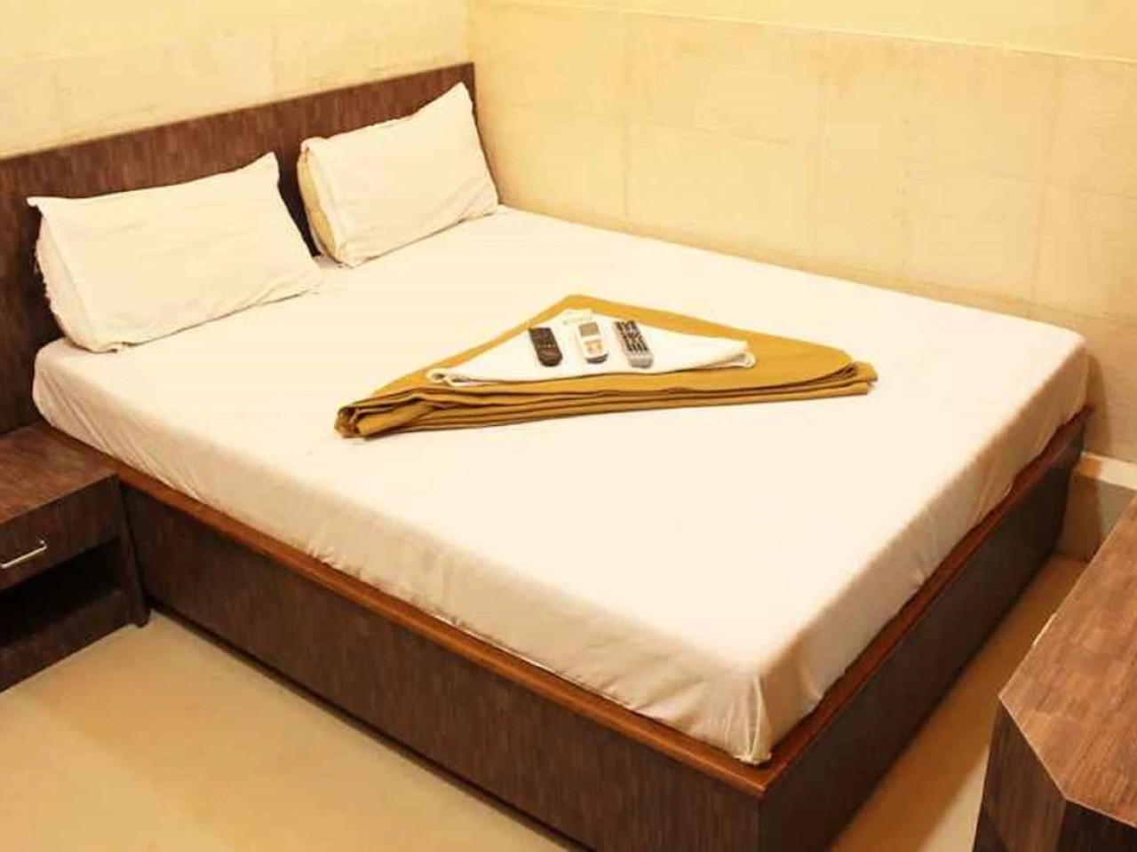 Hotel Royal Residency in Mumbai