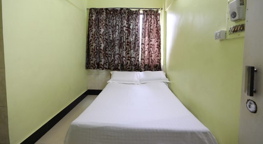 Ellora Guest House in Mumbai