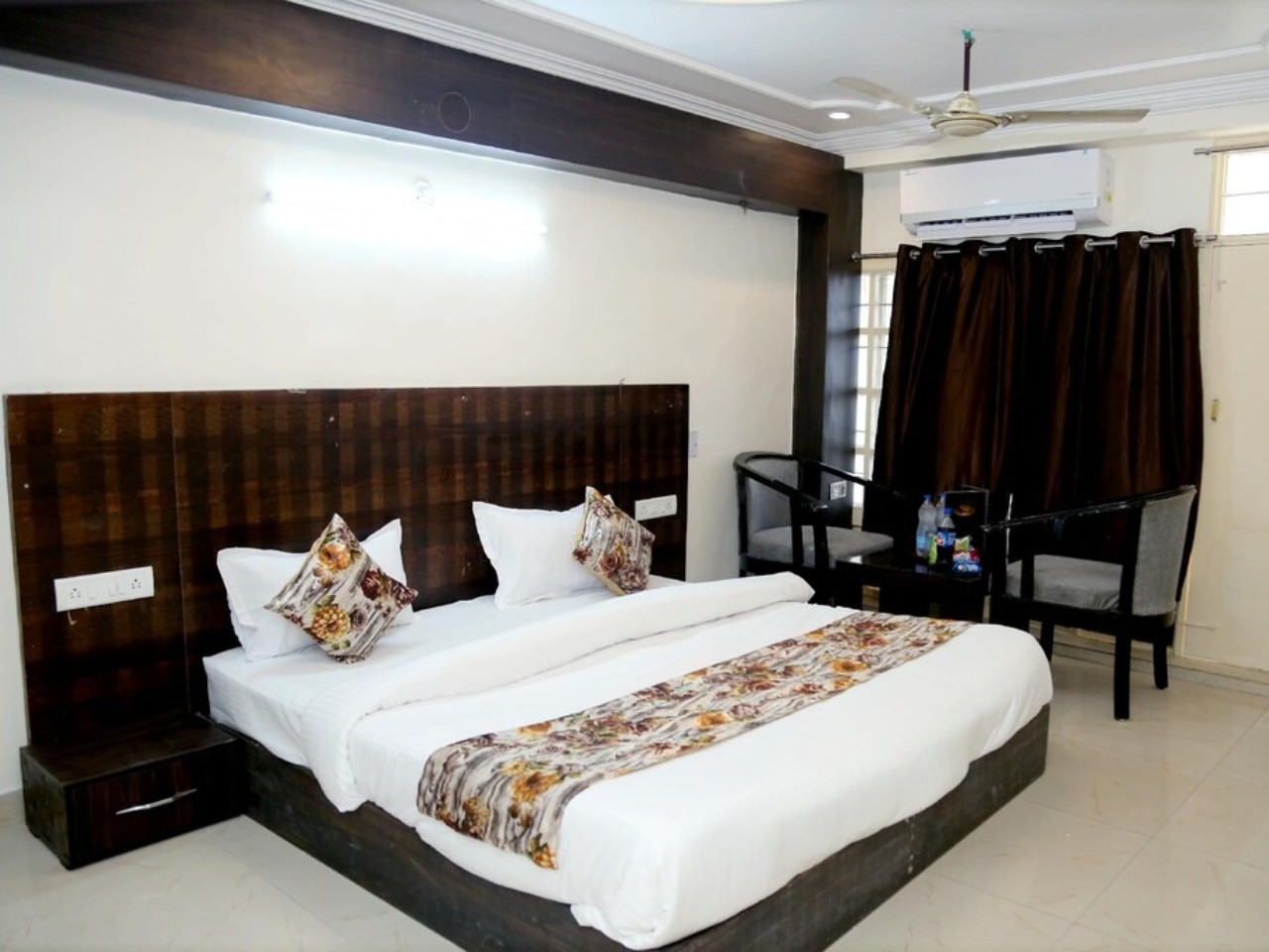 Happy Mark Suites Rooms in Lucknow