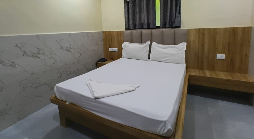 Hotel Cafe Vihar in Mumbai